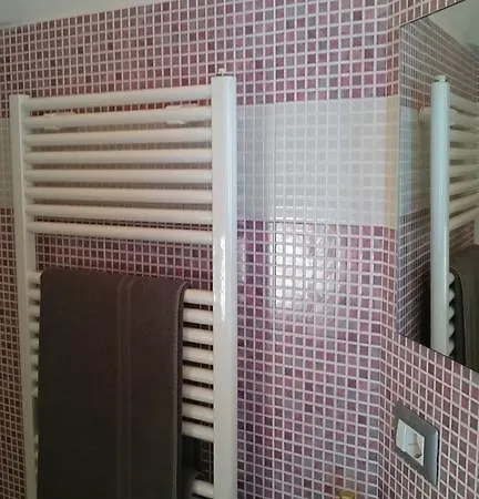 فندق مبيت وإفطار Foresti