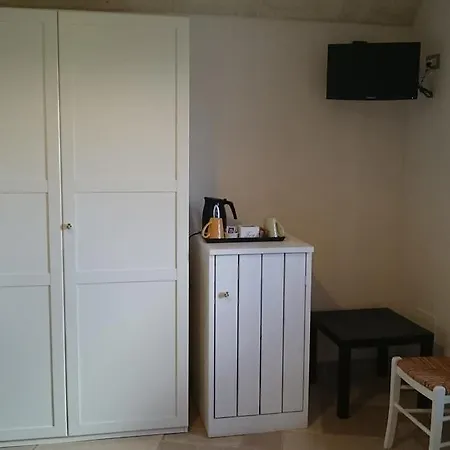 فندق مبيت وإفطار Foresti